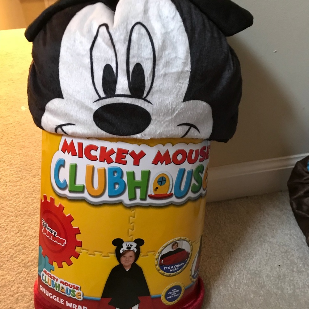 Mickey Mouse snuggle wrap